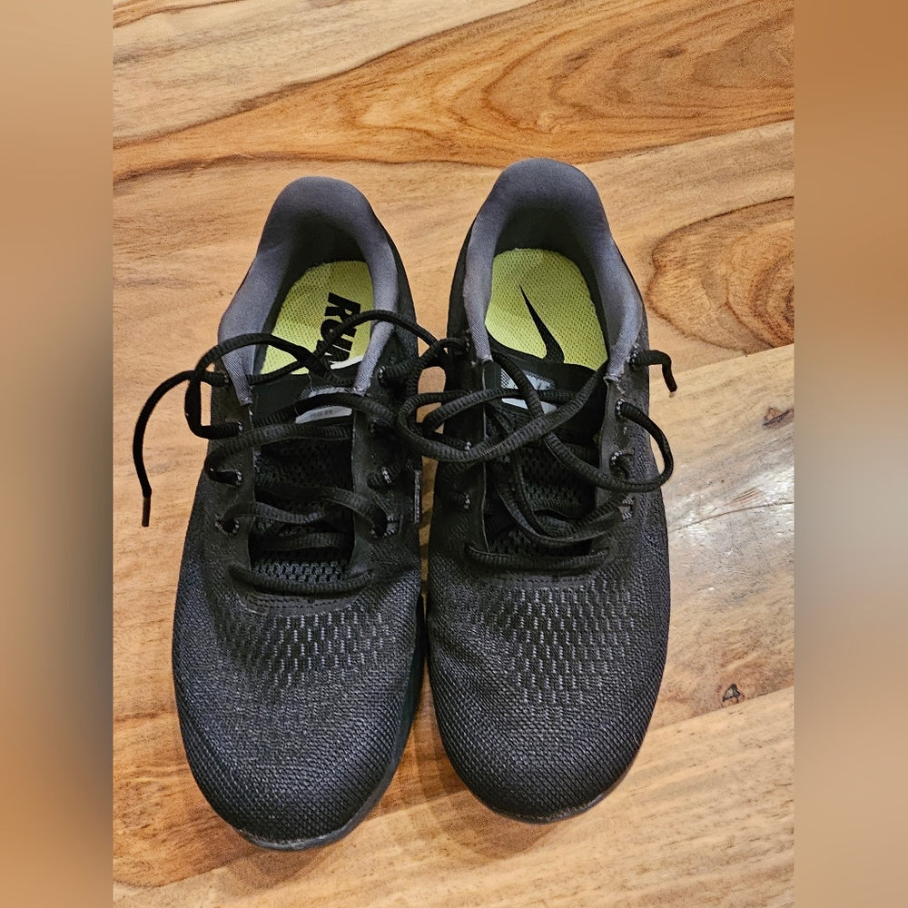 Women Nike shoes